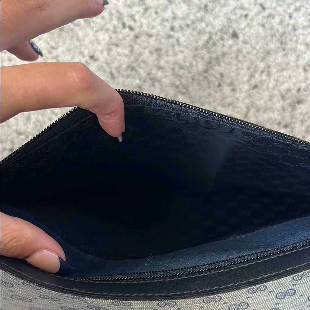 Vintage Gucci Canvas Clutch - Picture 4 of 7